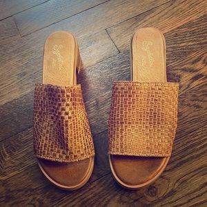 Seychelles Tan leather slip on Sandles